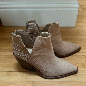 Vince Camuto boots